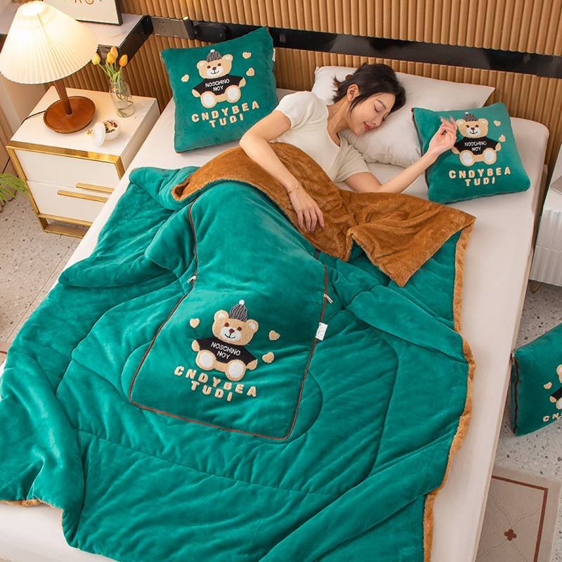 Dark Green Padded Thickened Hat Bear 2-in-1 Foldable Car Pillow Blanket - Cozy 40x40cm Pillow, Unfolds to 100x150cm Blanket for Travel and Office Naps