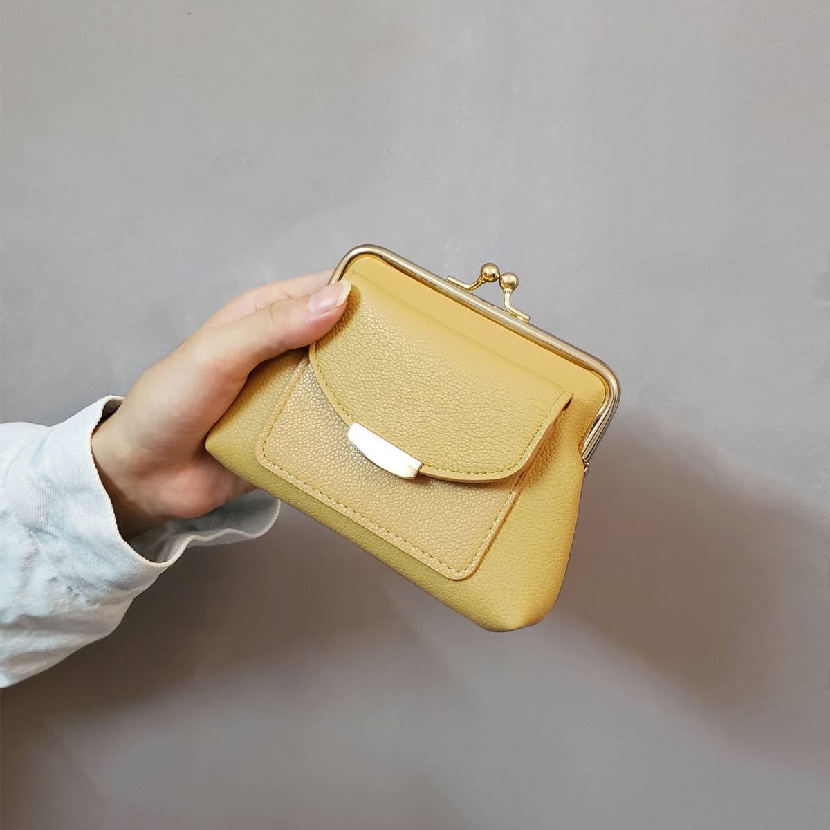 Yellow Vintage Style Women's Kiss Lock Coin Purse - Compact PU Leather Wallet with Card Holder