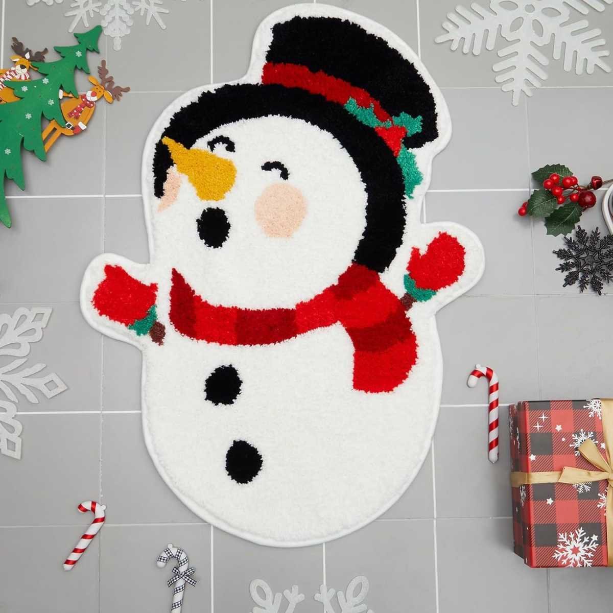 White Snowman Festive Christmas Shaped Floor Mat - Plush Non-Slip Holiday Accent Rug(Style 3)