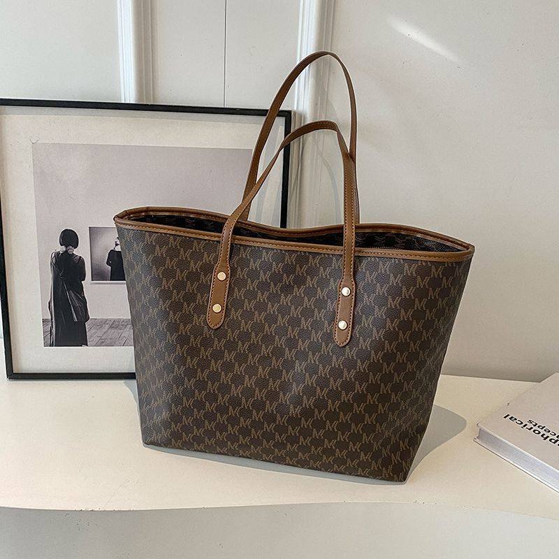 Coffee Chic Monogram Print Tote Bag - Large Capacity Shoulder Handbag for Work & Commuting