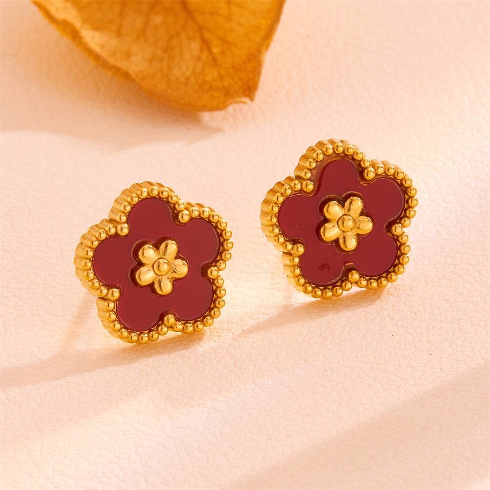 Red Shell Five-Petal Flower Stud Earrings - 18K Gold Plated Stainless Steel Floral Jewellery for Women - Hypoallergenic & Tarnish Resistant (13mm)