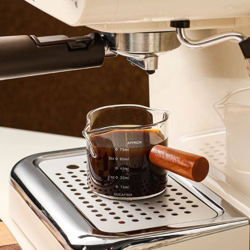 Espresso Measuring Cup - Shot Glass - Milk Jug - Coffee Accessories - Barista Tools - Measuring Cup Glass - Espresso Glasses - Sauce Jug - Measuring Glass - Mini Measuring Cup - Double Spout - Heat Resistant - Wooden Handle - Transparent - 2 Pieces