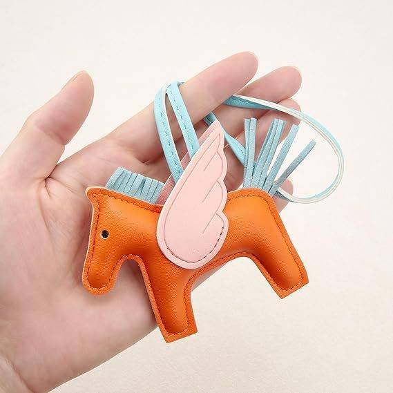Green PU Leather Pegasus Keychain – Cute Flying Horse Pendant with Wings and Rope, 3-Pack