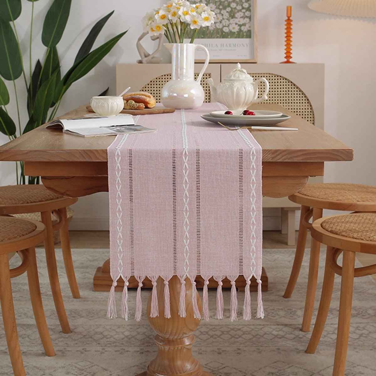Table Runner - Bohemian Style Table Runner - 33 x 120cm - Pink - Polyester - Rustic Farmhouse Style Table Runner - For Party & Dining Decorations - Boho Tassel Embroidered Table Runners