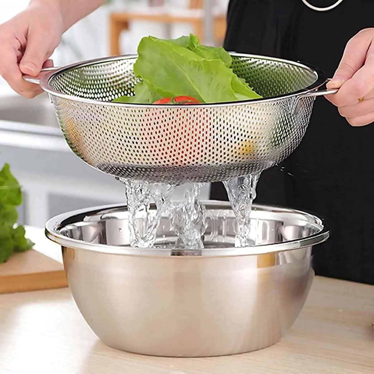 2-piece vegetable draining rack set made of stainless steel - with handles - drip tray on top - suitable for draining pasta, vegetables, fruit and rice - dishwasher safe - 2-piece set - diameters 22.5 cm and 19.5 cm