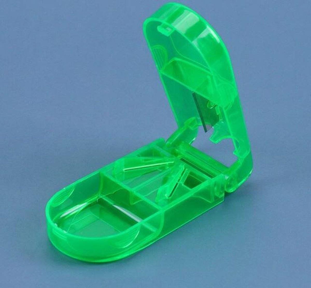 Pill cutter - Pill box - Medicine - Medication box - Medicine case - green