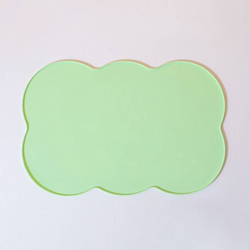 3-Piece Green Silicone Placemat Set Cloud Shape Non-Slip Heat Resistant Kids Dining Mat