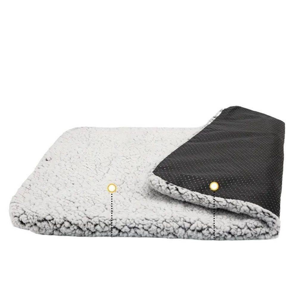 Self Warming Cat Bed Self Heating Cat Dog Mat 40*50cm Extra Warm Thermal Pet Pad  Removable Cover Non-Slip Bottom Washable Non Electric（White face with black background）